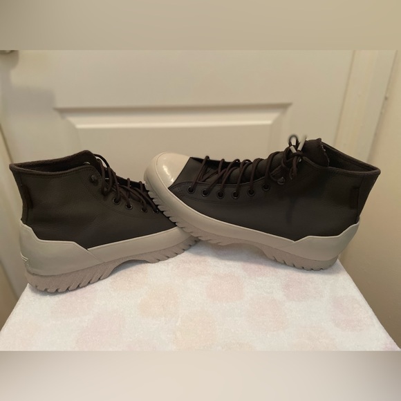 Converse Chuck Taylor All-Star Waterproof Sneaker Boot- Men’s 11.5/Women’s 13.5 - Picture 2 of 15